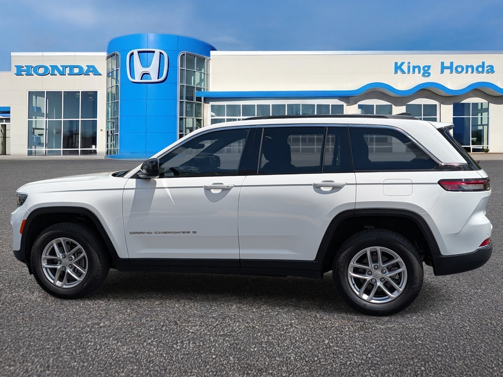 2025 Jeep Grand Cherokee Laredo X