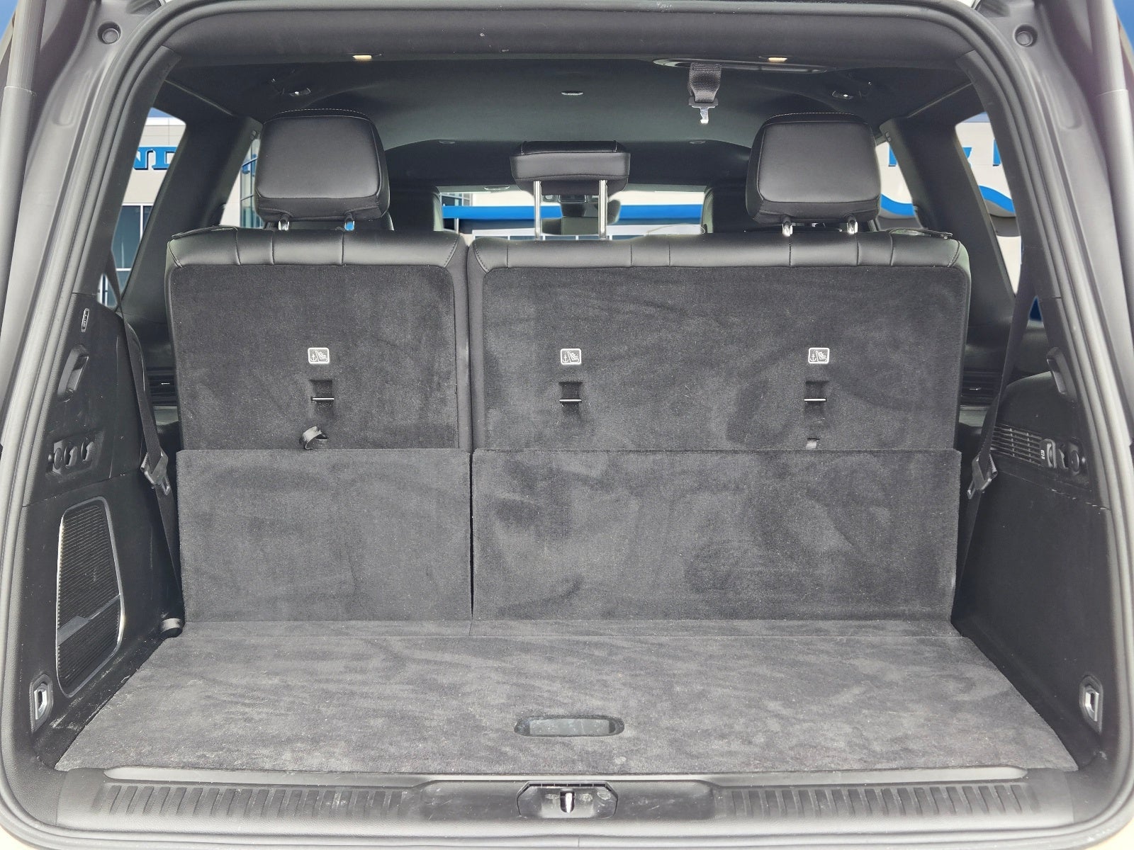2024 Jeep Wagoneer Base