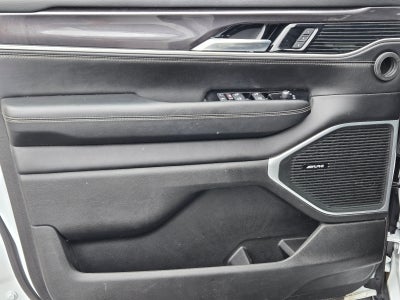 2024 Jeep Wagoneer Base