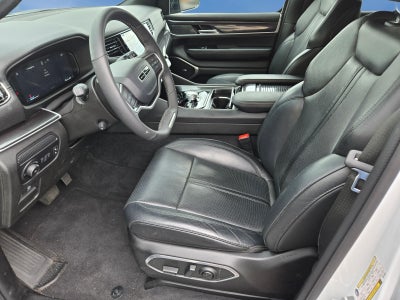 2024 Jeep Wagoneer Base