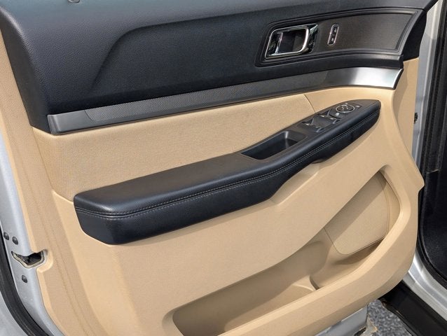 2016 Ford Explorer Base