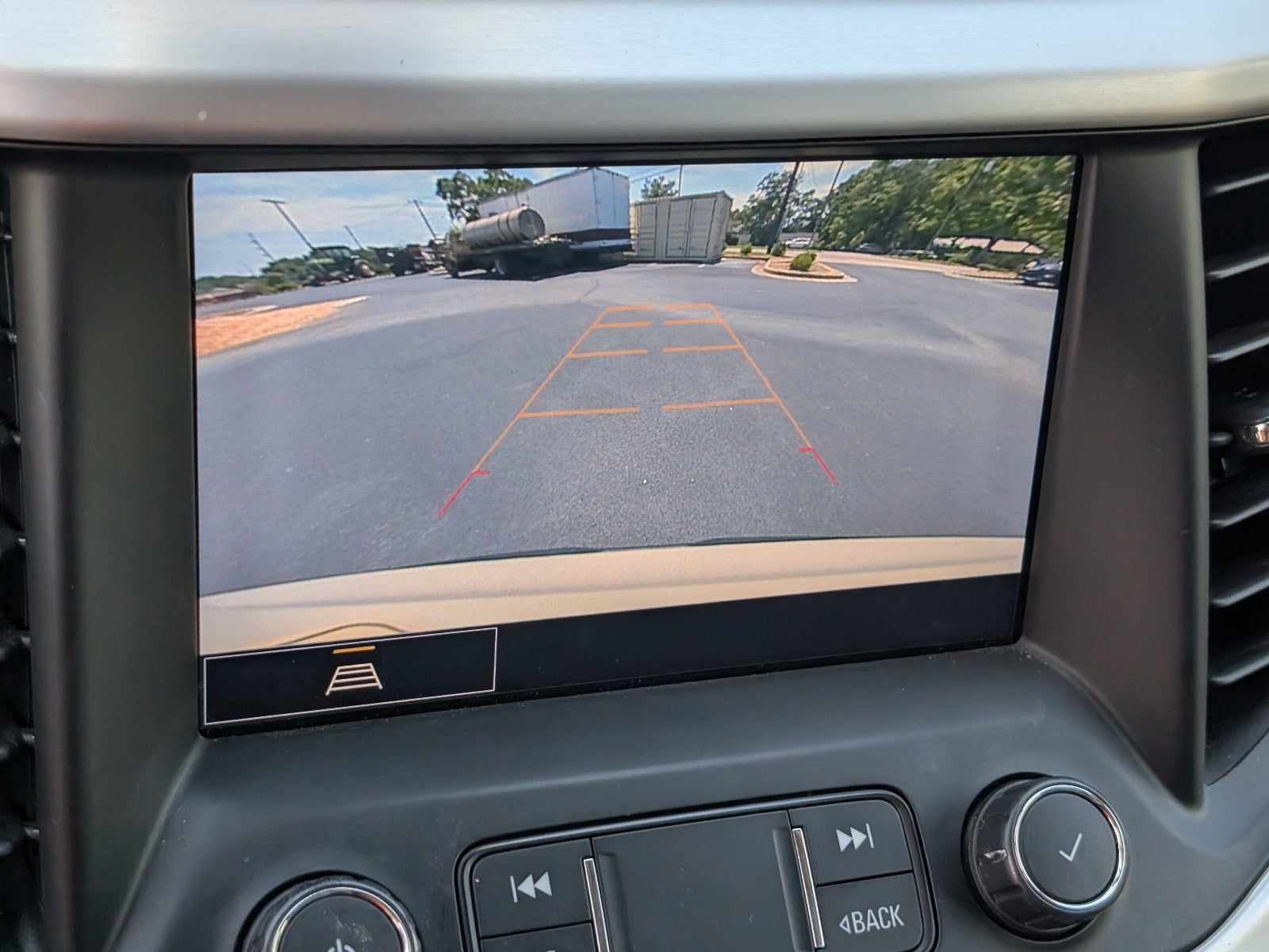 2022 GMC Acadia SLT