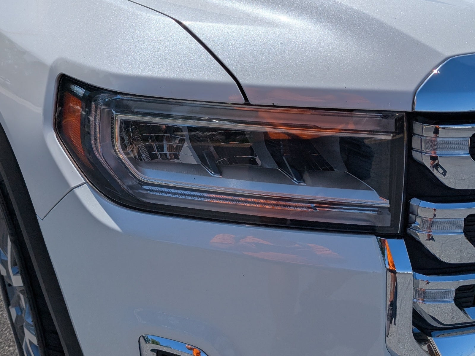 2022 GMC Acadia SLT