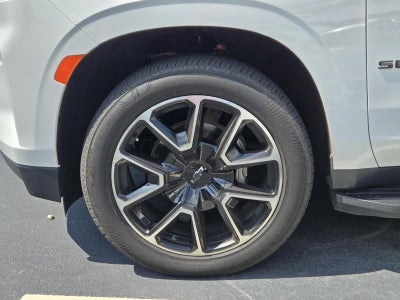 2023 Chevrolet Suburban RST