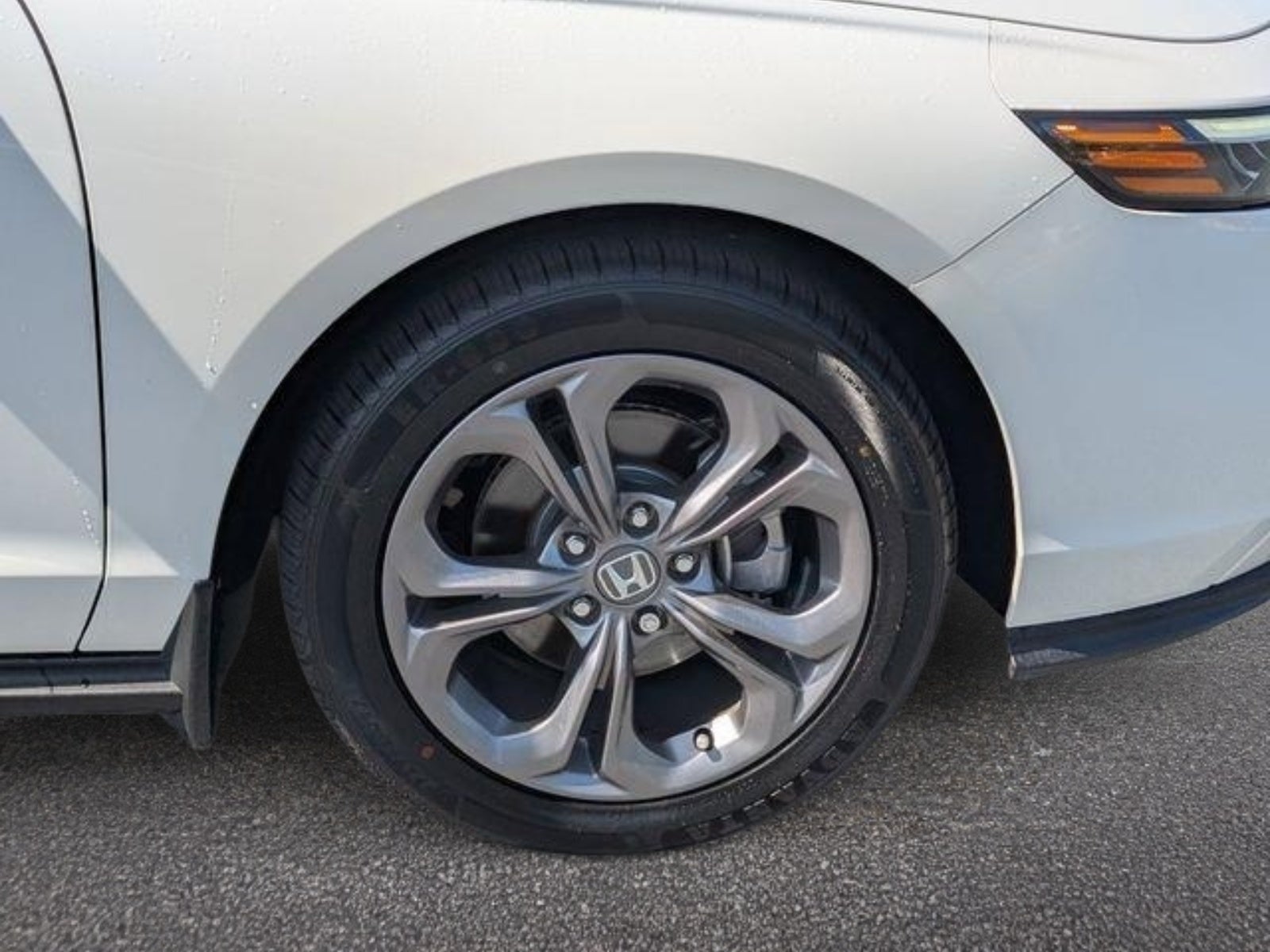2024 Honda Accord Sedan EX