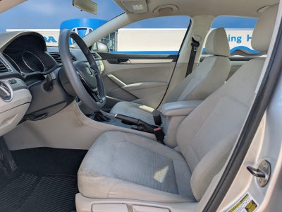 2017 Volkswagen Passat 1.8T S