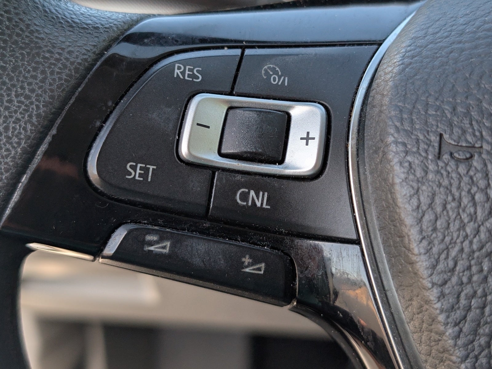 2017 Volkswagen Passat 1.8T S