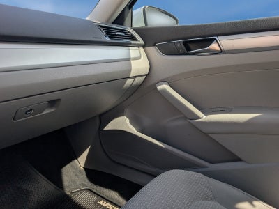 2017 Volkswagen Passat 1.8T S