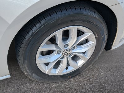 2017 Volkswagen Passat 1.8T S