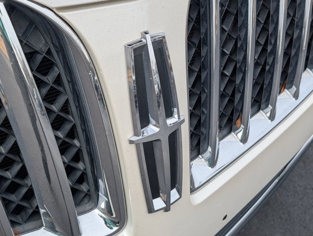 2013 Lincoln MKX Base