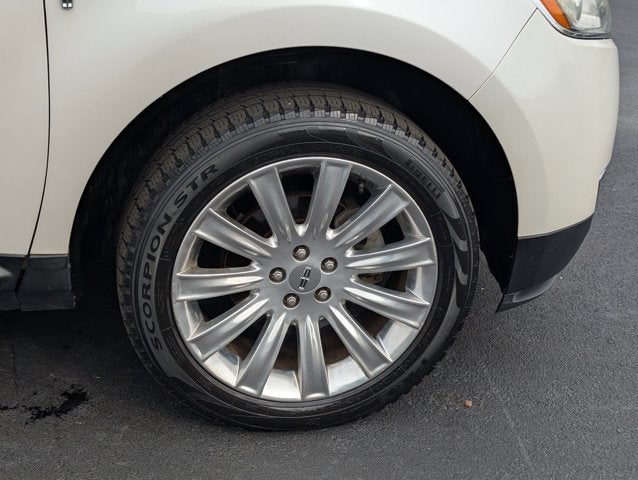 2013 Lincoln MKX Base