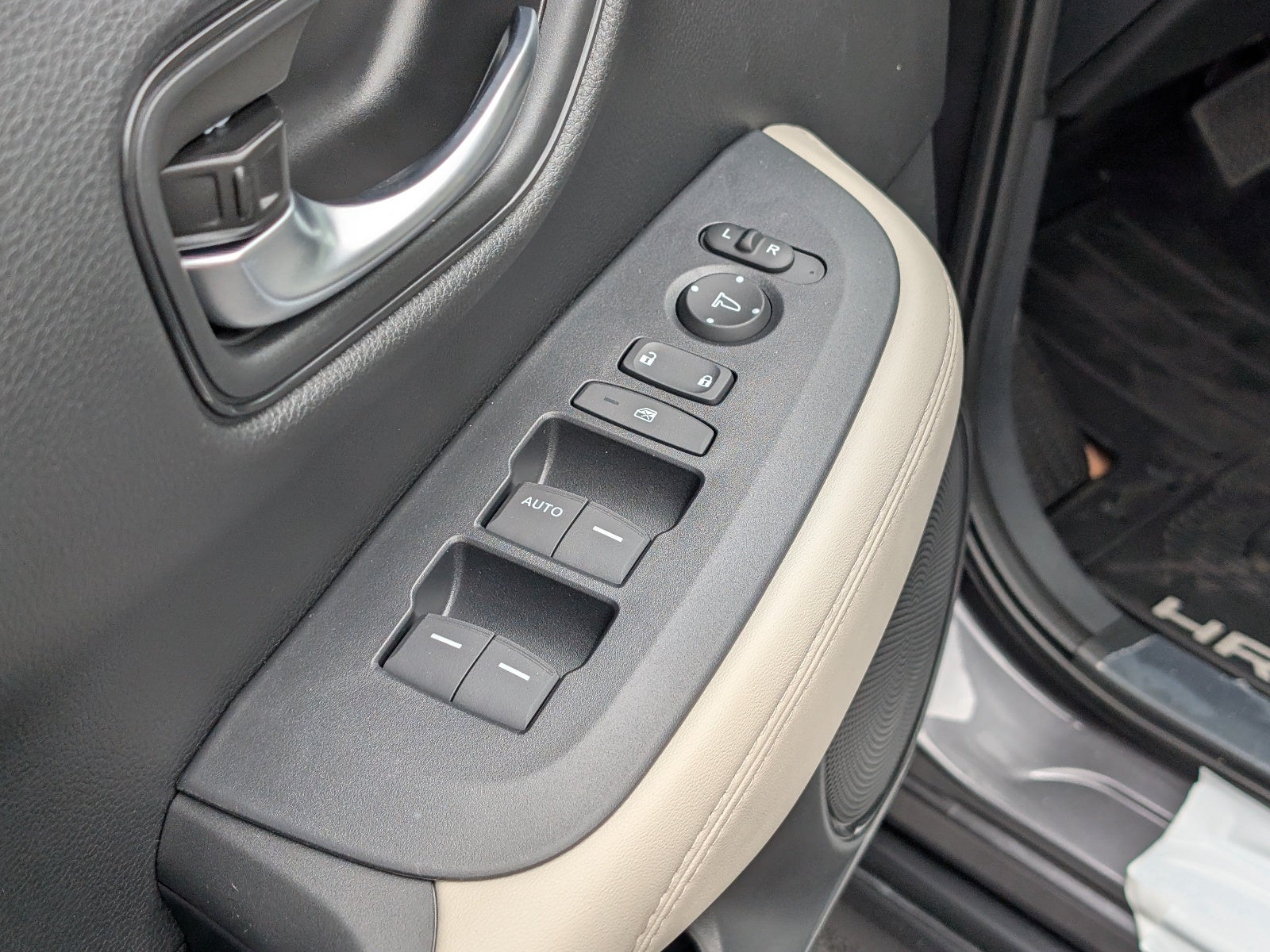 2027 Honda HR-V LX