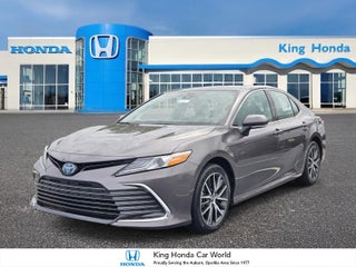 2024 Toyota Camry Hybrid XLE