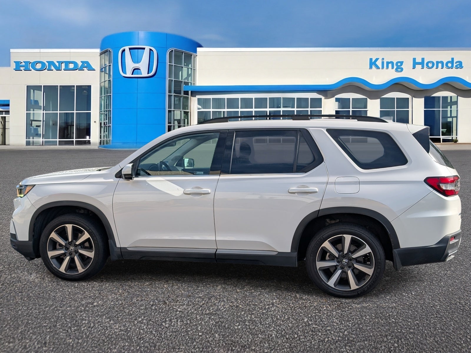2023 Honda Pilot Elite