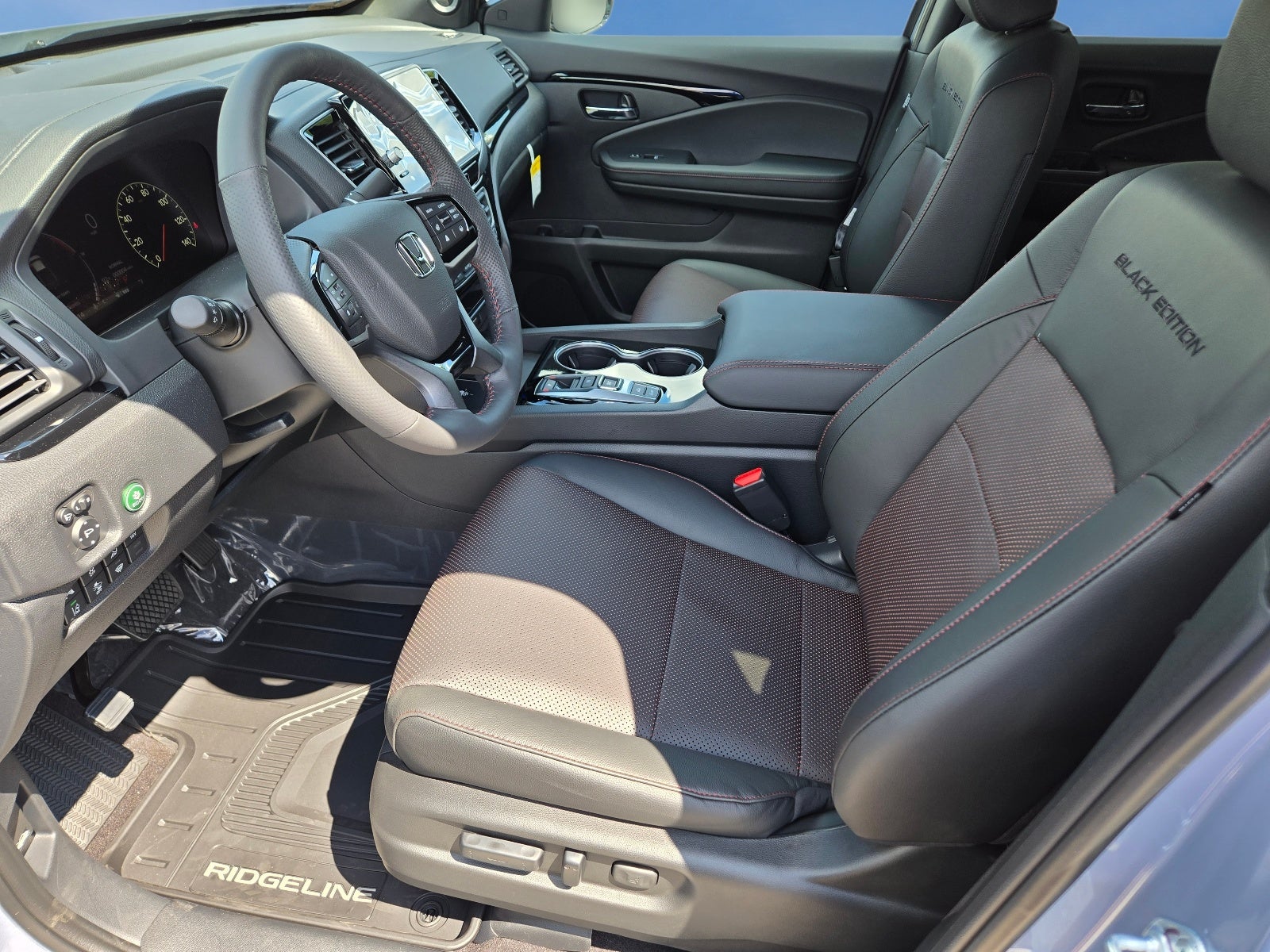 2026 Honda Ridgeline Black Edition Two-Tone