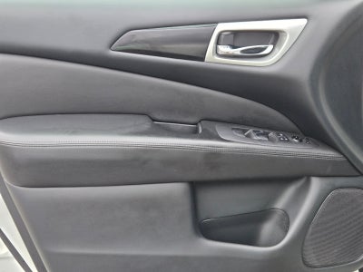 2020 Nissan Pathfinder S