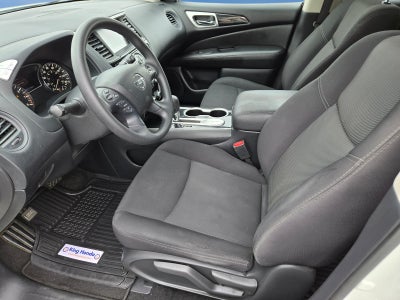 2020 Nissan Pathfinder S