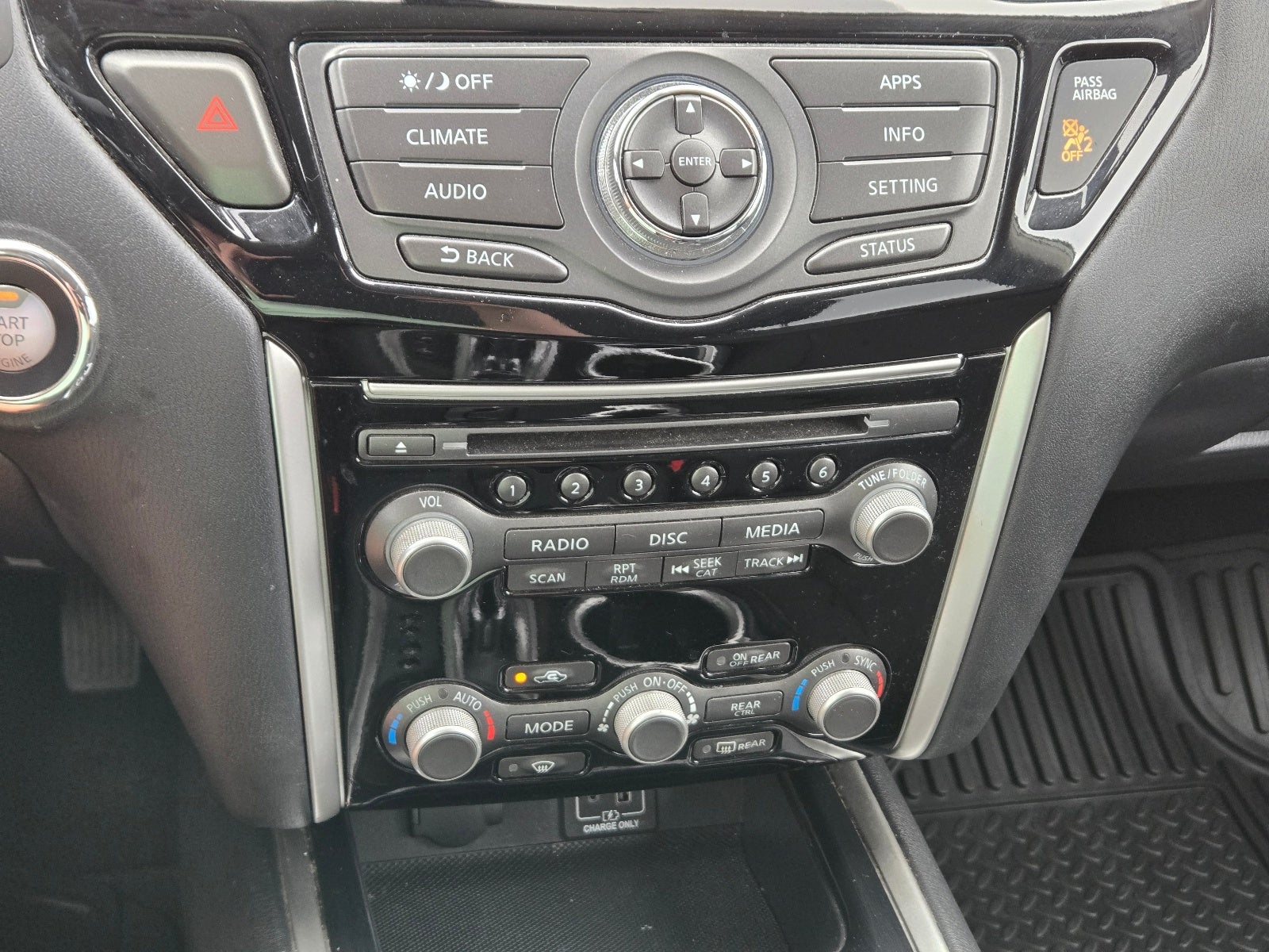 2020 Nissan Pathfinder S