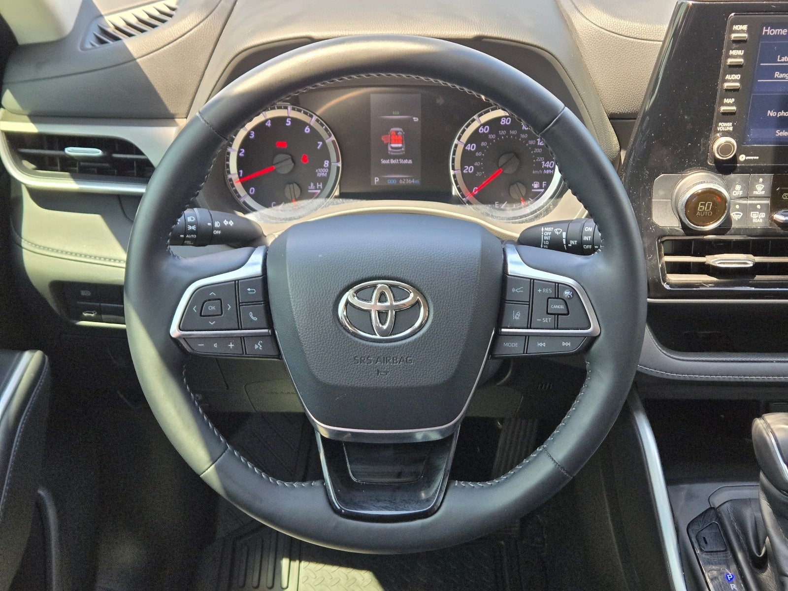 2020 Toyota Highlander LE