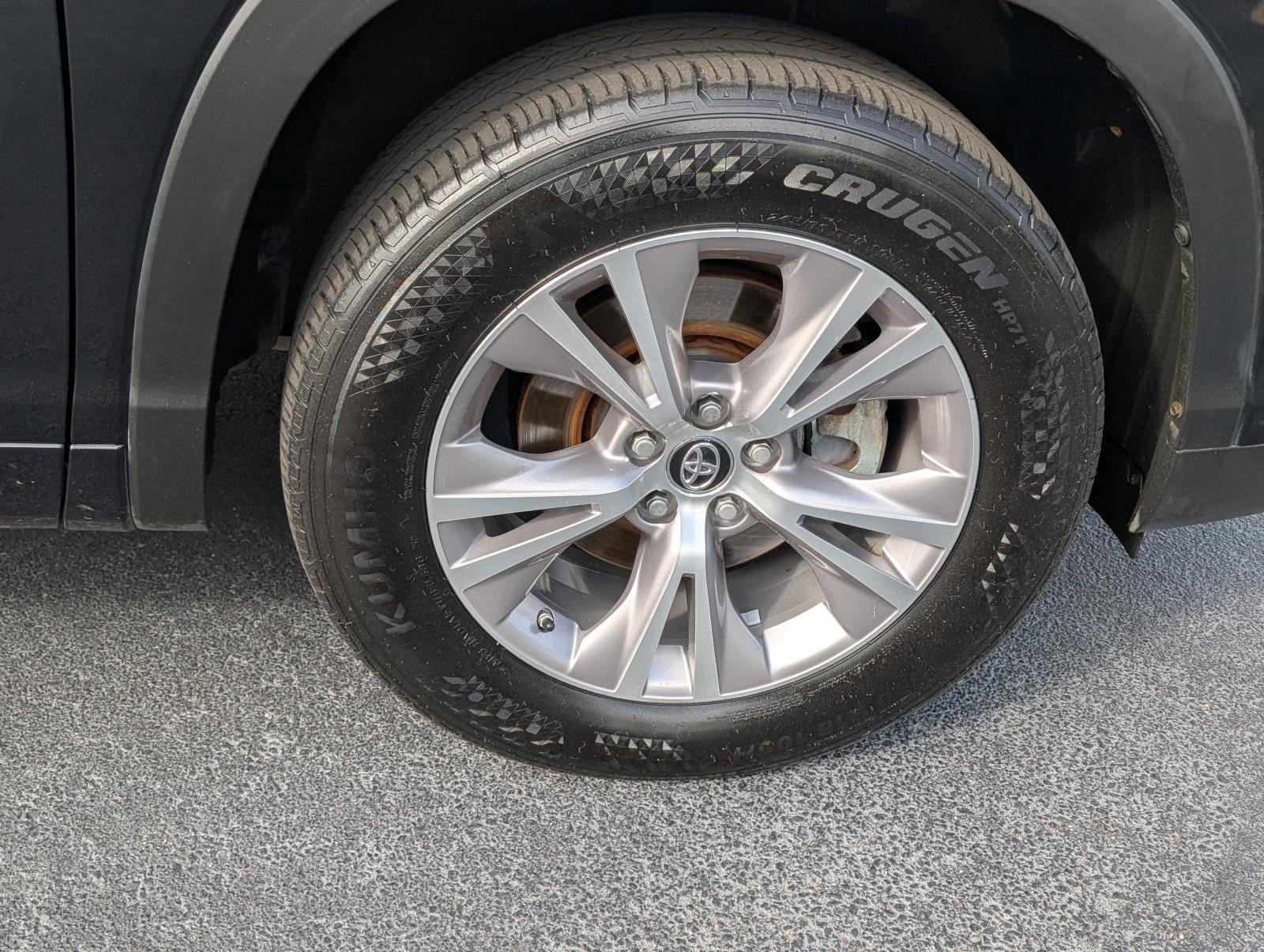 2016 Toyota Highlander LE Plus