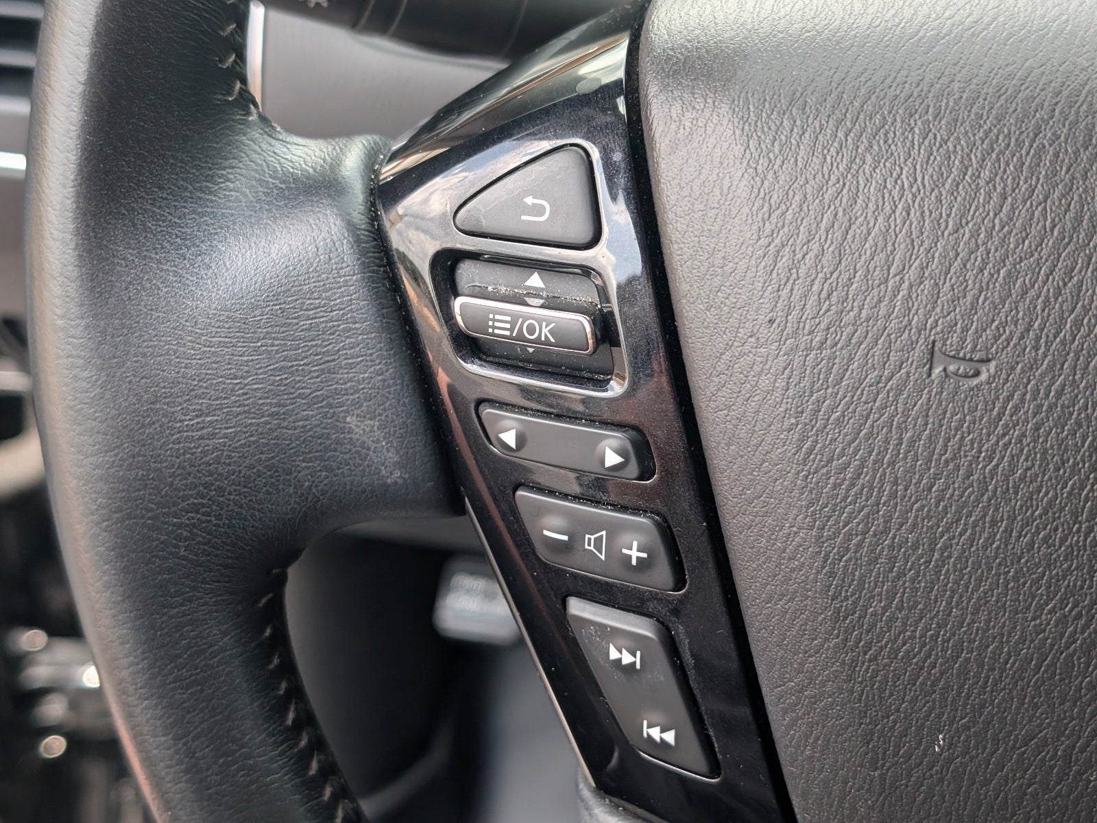 2021 Nissan Armada SL