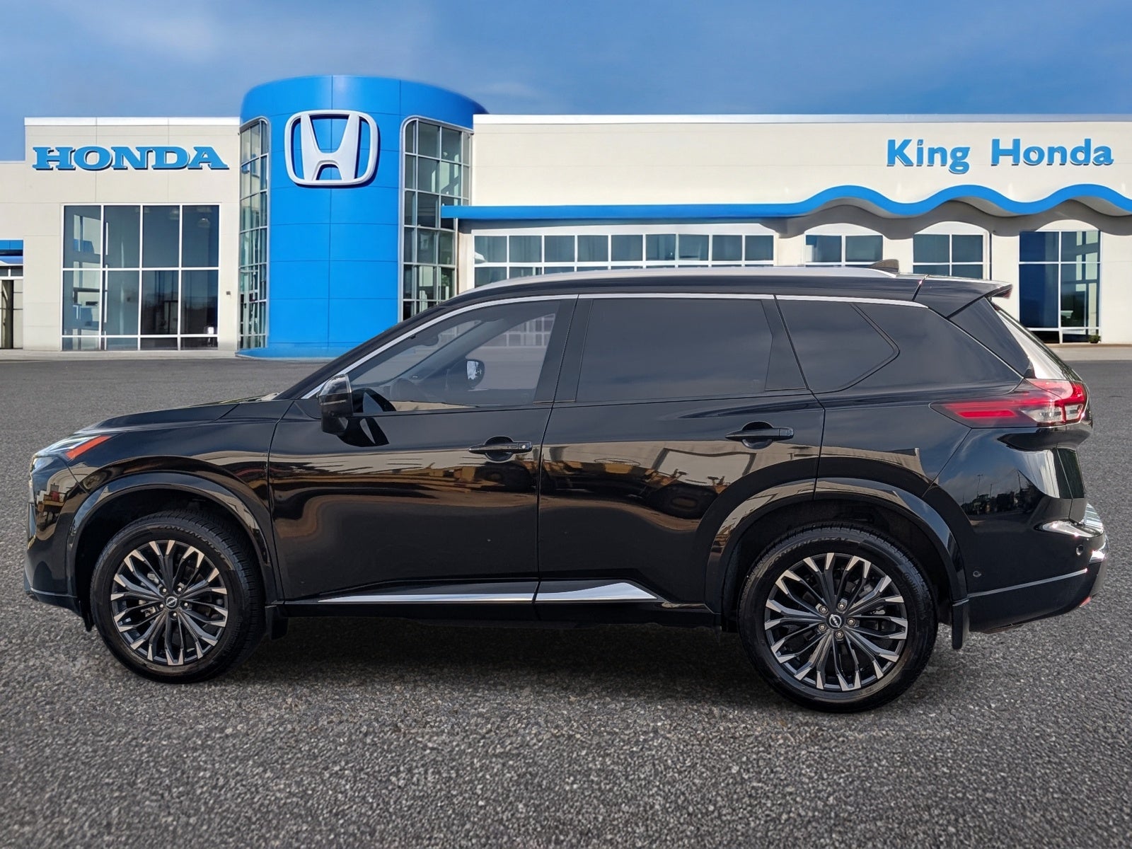2024 Nissan Rogue Platinum
