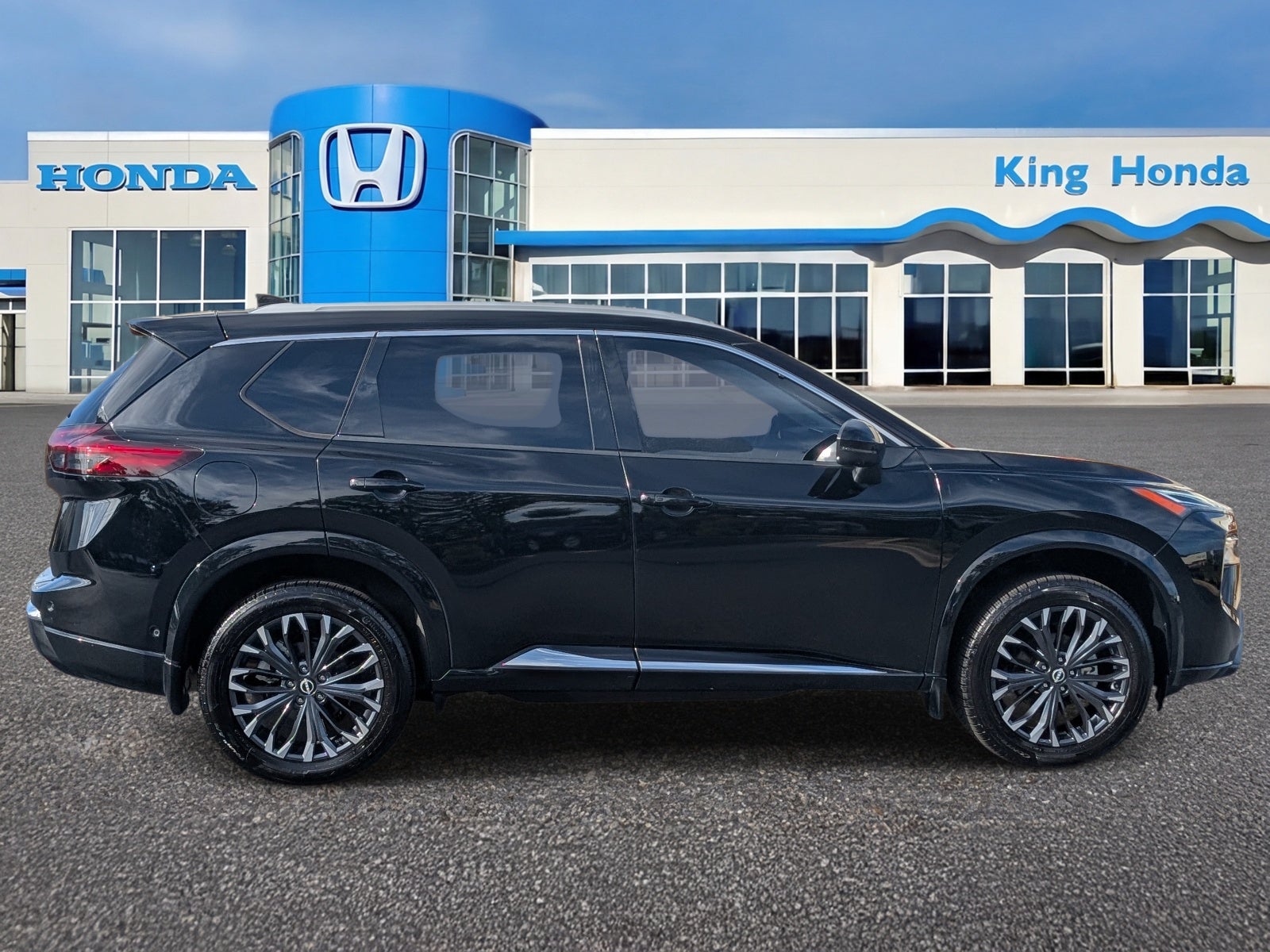 2024 Nissan Rogue Platinum