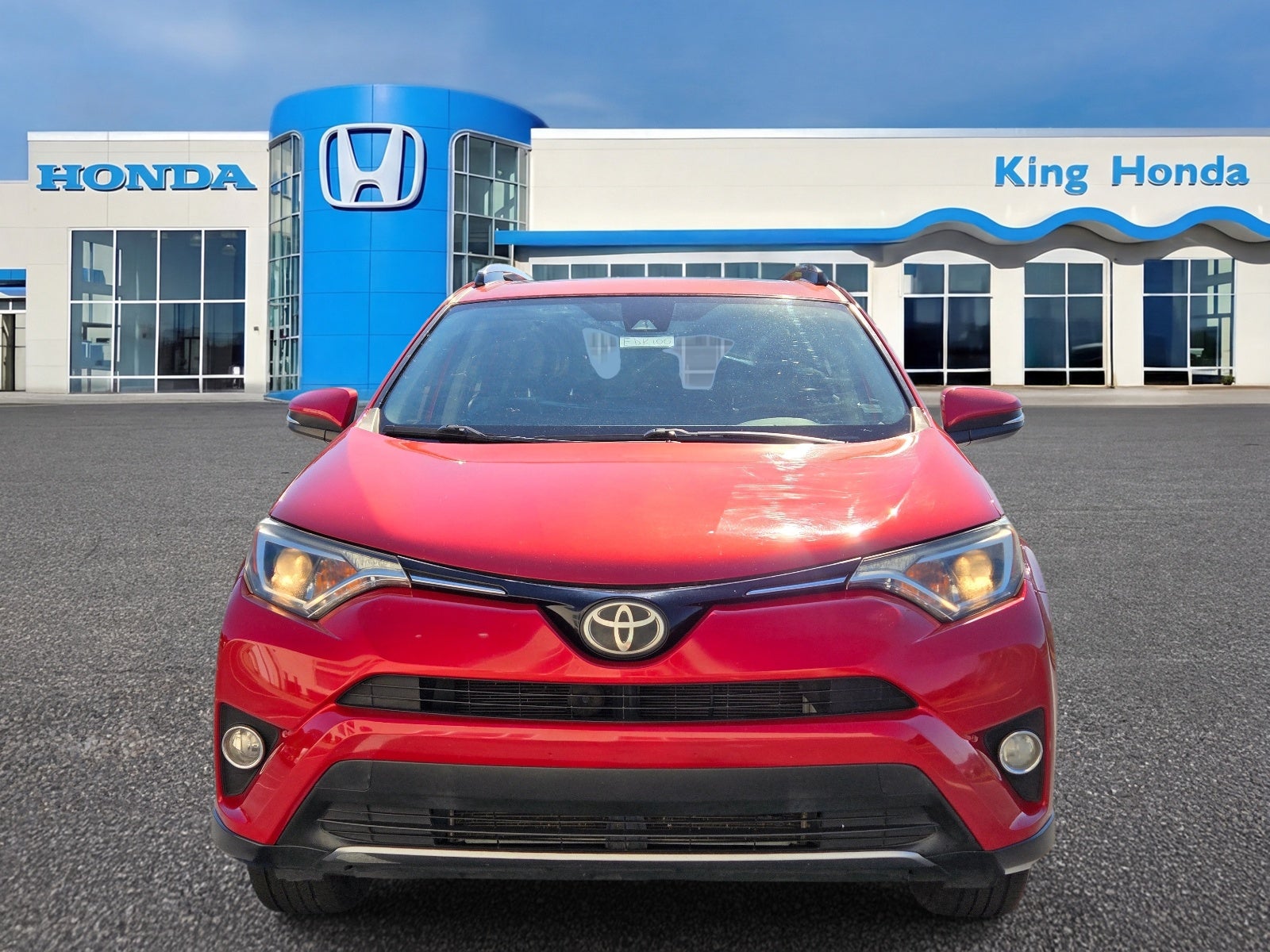 Used 2017 Toyota RAV4 XLE with VIN JTMWFREV5HJ138625 for sale in Opelika, AL