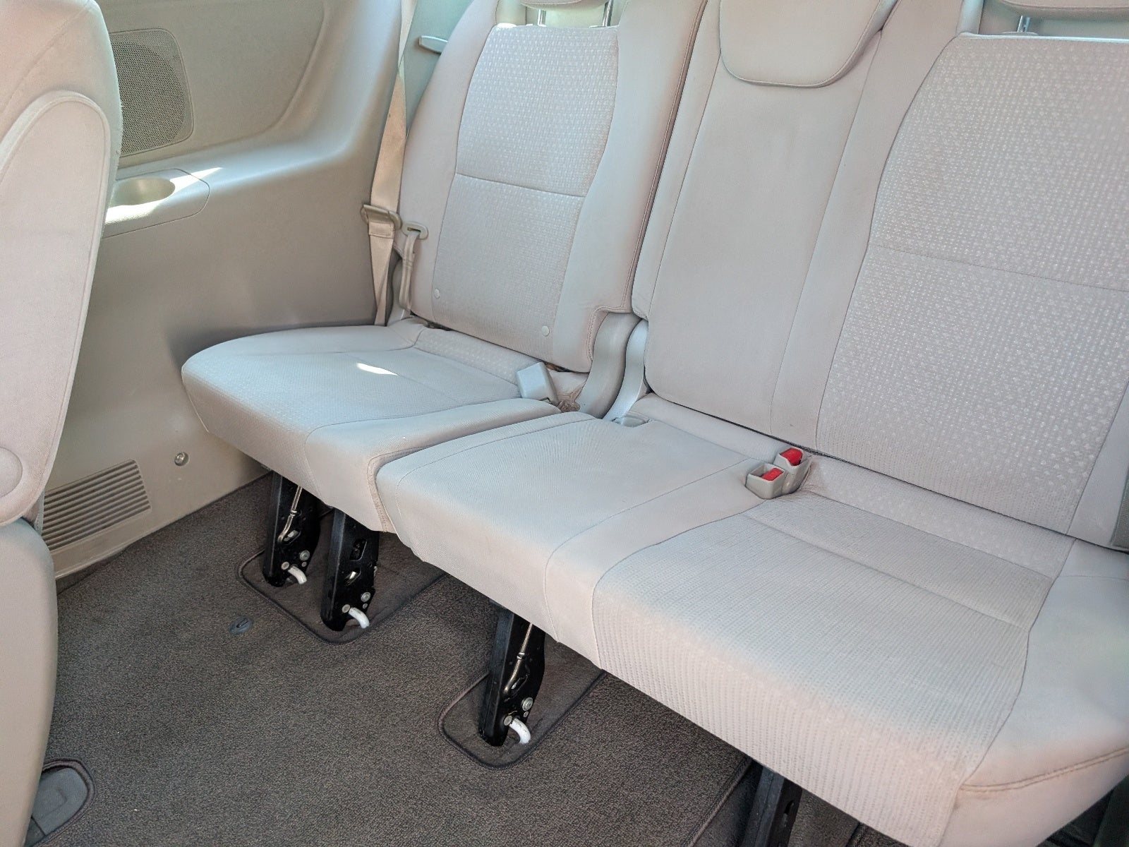 2016 Kia Sedona L