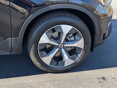2023 Volvo XC40 Plus Bright Theme