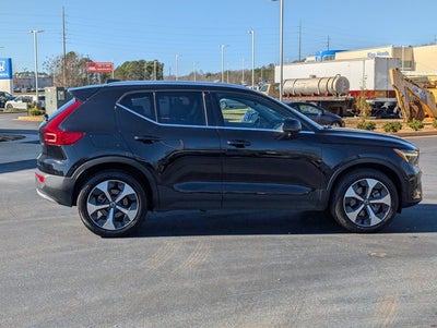 2023 Volvo XC40 Plus Bright Theme