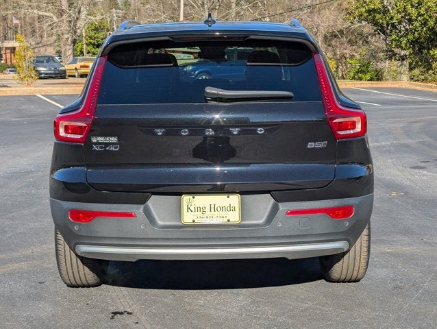 2023 Volvo XC40 Plus Bright Theme