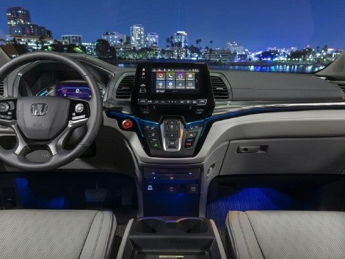 2024 Honda Odyssey interior view of dash