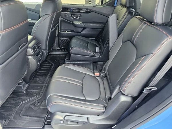2025 Honda Pilot interior